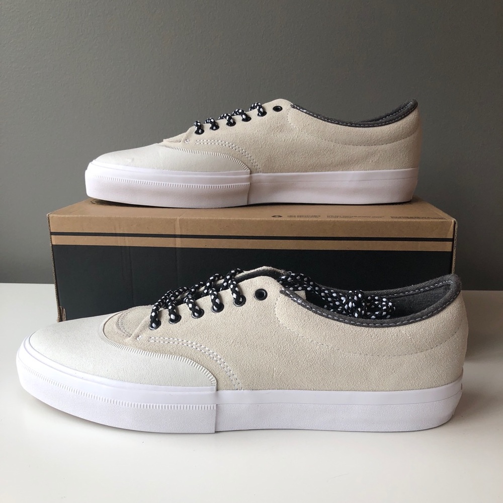 New Converse Men’s size 13 shoes
